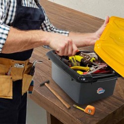 صندوق تخزين عدة وسط