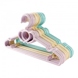 علاقة ملابس قلوب ملون ٤ حبة